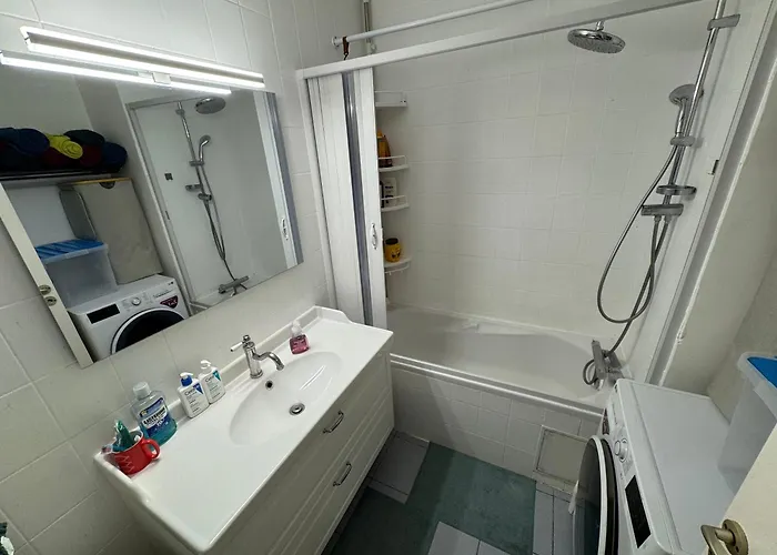 招待所 Guest In A Shared - Metro 7 And Tramway T3a 巴黎